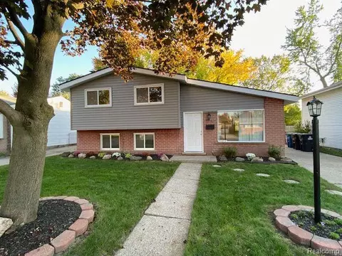 30875 Grandview Ave, Westland, MI 48186