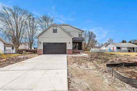 29764 Cotton Rd, Chesterfield, MI 48047