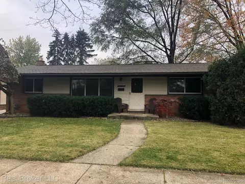 31283 Edgeworth Dr, Madison Heights, MI 48071