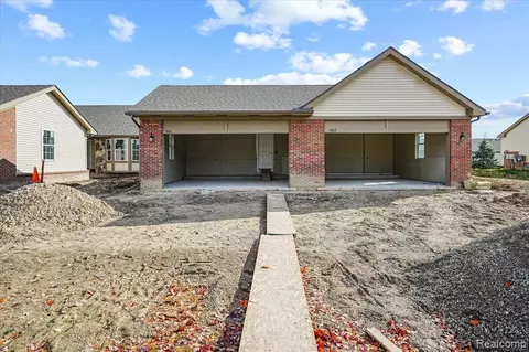 1864 Wexford Dr, Ypsilanti, MI 48198