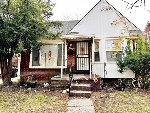 8920 Esper St, Detroit, MI 48204
