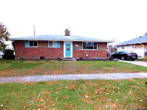 34012 Pawnee St, Westland, MI 48185