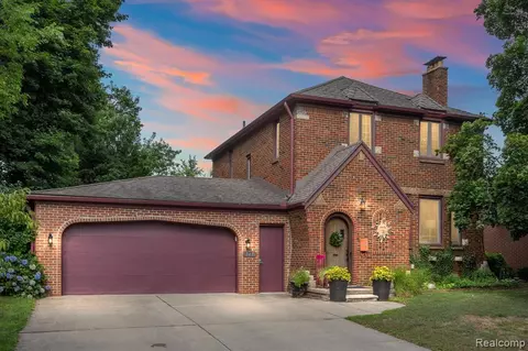 241 Tannahill St, Dearborn, MI 48124