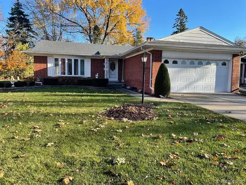 4553 Larme Ave, Allen Park, MI 48101