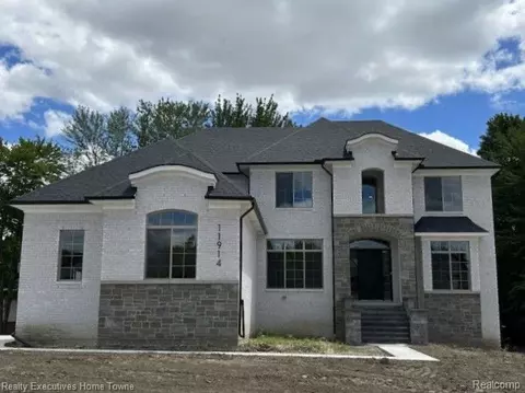 11914 Encore Ct, Shelby Township, MI 48315