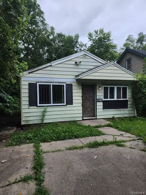 13993 Heyden St, Detroit, MI 48223