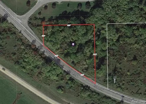 1 36 Acres Ct, Burton, MI 48509