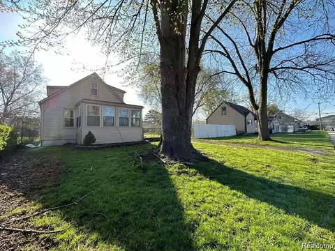 14801 Fellrath St, Taylor, MI 48180