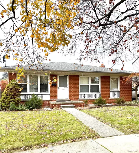 8460 Dudley St, Taylor, MI 48180