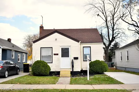2527 Dickinson St, Trenton, MI 48183