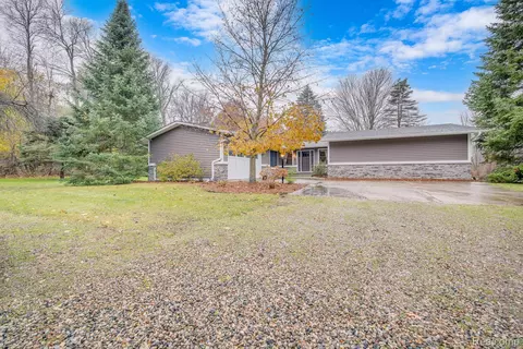 3080 Lake George Rd, Dryden, MI 48428