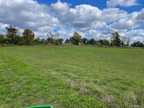 Vl Lahring, Argentine, MI 48436