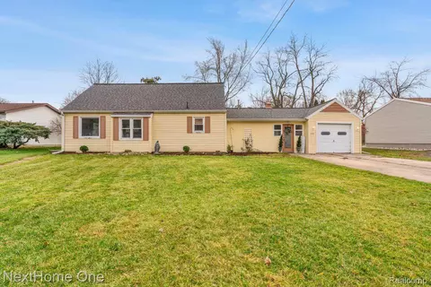 1011 Oak Grove Rd, Summit, MI 49203