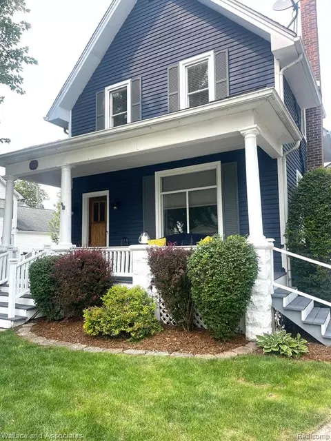408 Jay St, St. Clair, MI 48079