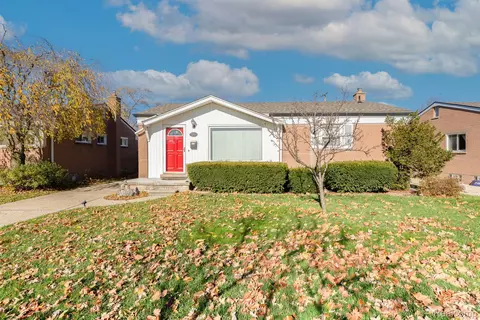 31738 Conway Dr, Westland, MI 48185