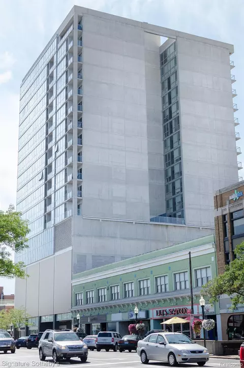 432 S Washington Ave #1505, Royal Oak, MI 48067