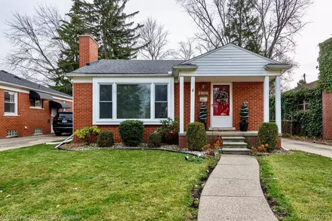 2909 Harvard Rd, Berkley, MI 48072