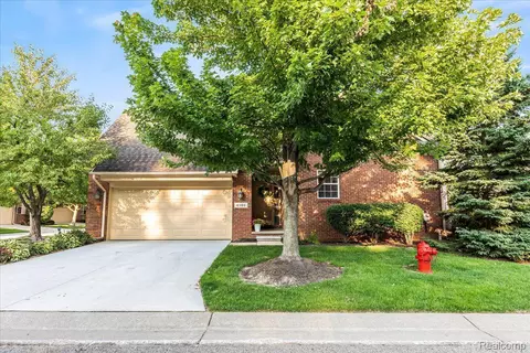 4101 Brookstone Dr, Canton, MI 48188
