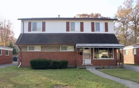32349 Alvin St, Garden City, MI 48135