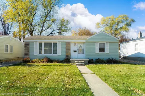 14931 Paderewski St, Livonia, MI 48154