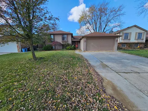 39101 Baroque Blvd, Clinton Township, MI 48038