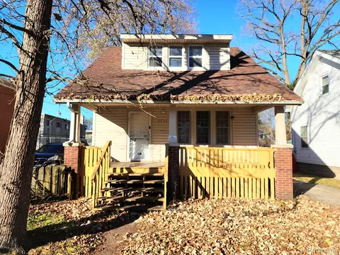 21722 Curtis St, Detroit, MI 48219