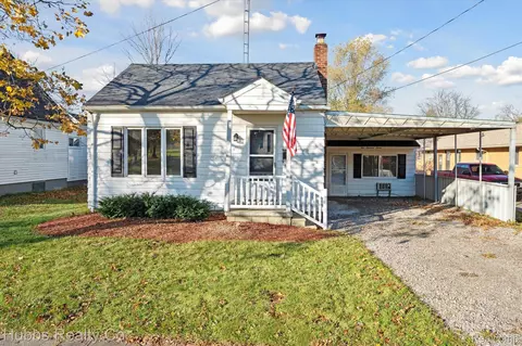 507 Cherry St, Clio, MI 48420