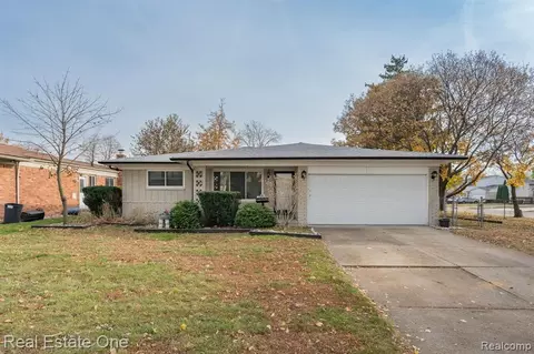 36108 Weber Dr, Sterling Heights, MI 48310