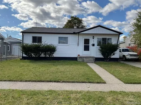 1203 Commonwealth Ave, Ypsilanti, MI 48198