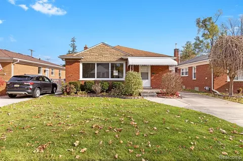 11424 Berwick St, Livonia, MI 48150