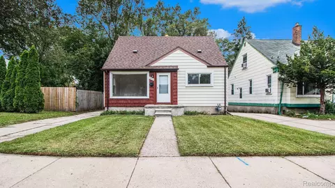 18499 Five Points St, Redford, MI 48240