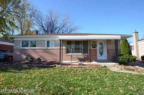 28345 Suburban Dr, Warren, MI 48088