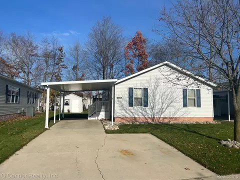 6224 Square Lake Dr, Kimball, MI 48074