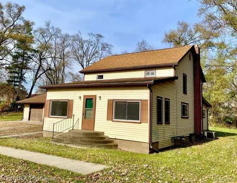 251 Portage, Pinckney, MI 48169