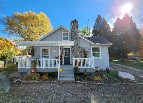 6336 Lapeer Rd, Burton, MI 48509