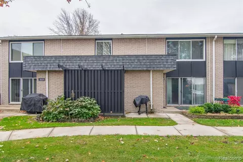 30119 Lorraine Ave #3, Warren, MI 48093