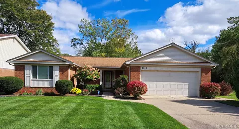 6518 Paul Revere Ln, Canton, MI 48187