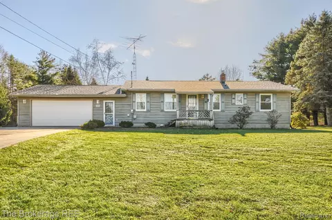 10020 E Farrand Rd, Forest, MI 48463