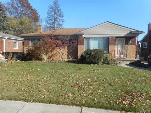 8936 Denne St, Livonia, MI 48150