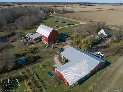 1686 Sheridan Line Rd, Fremont, MI 48422