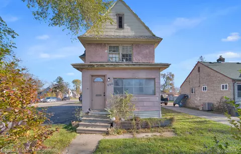 668 Joslyn Ave, Pontiac, MI 48342