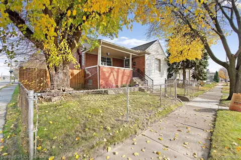 58 Florence St, River Rouge, MI 48218