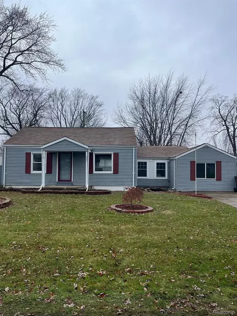 3085 4th St, Monroe, MI 48162