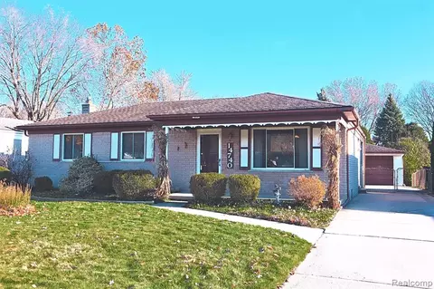 14740 Alma Dr, Sterling Heights, MI 48313