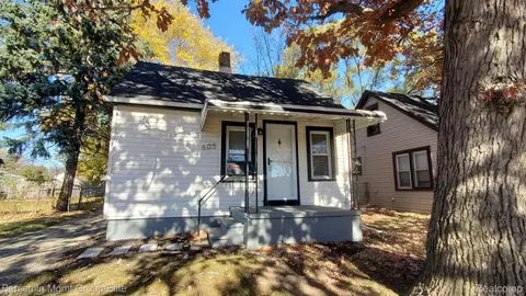 605 E Guthrie Ave, Madison Heights, MI 48071