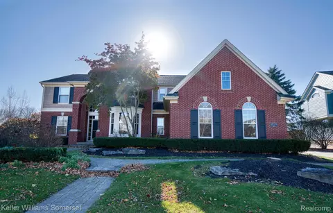 1859 Cheshire Ln, Commerce, MI 48382