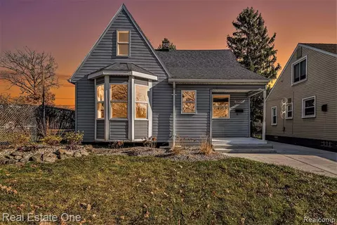 23424 Vassar Ave, Hazel Park, MI 48030