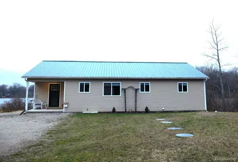 10155 N Big School Lot Lake Rd, Rose, MI 48442