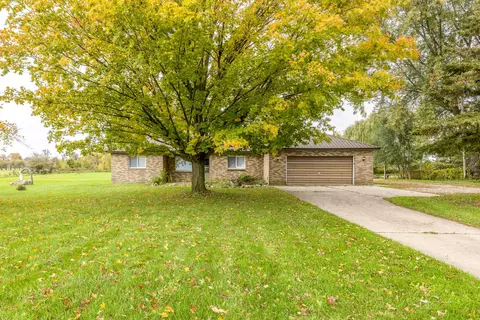 7333 Wildcat Rd, Grant, MI 48032
