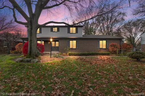 2502 24 Mile Rd, Shelby Township, MI 48316